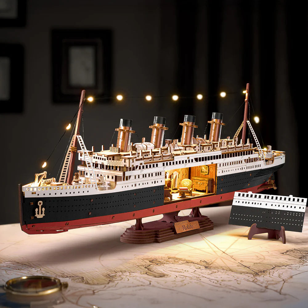 1912 Eternal Atlantic Voyager (Titanic) - DIY - ROKR - Brain Spice
