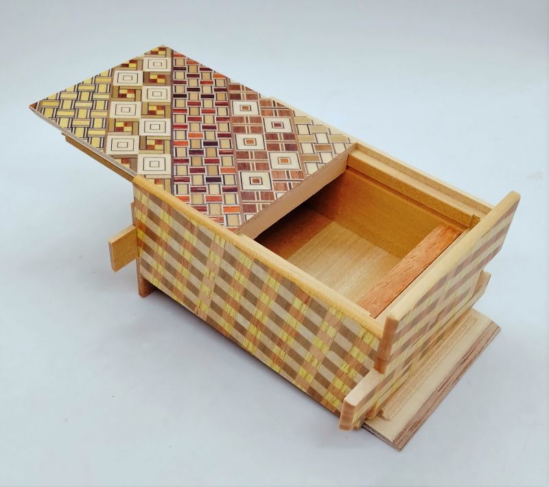 Yosegi Ichimatsu Puzzle Box 27 steps - Brain Spice