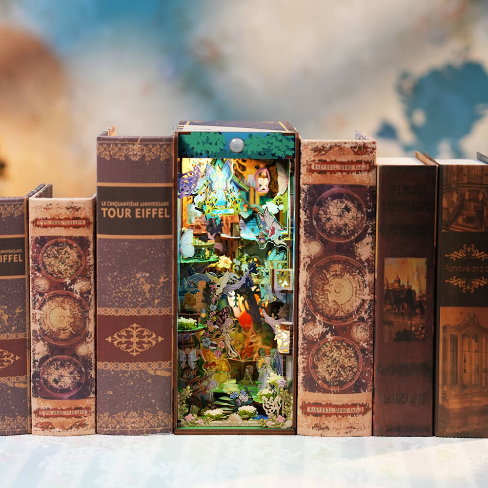 A Midsummer Nights Dream - Miniature House Book Nook Kit - Brain Spice
