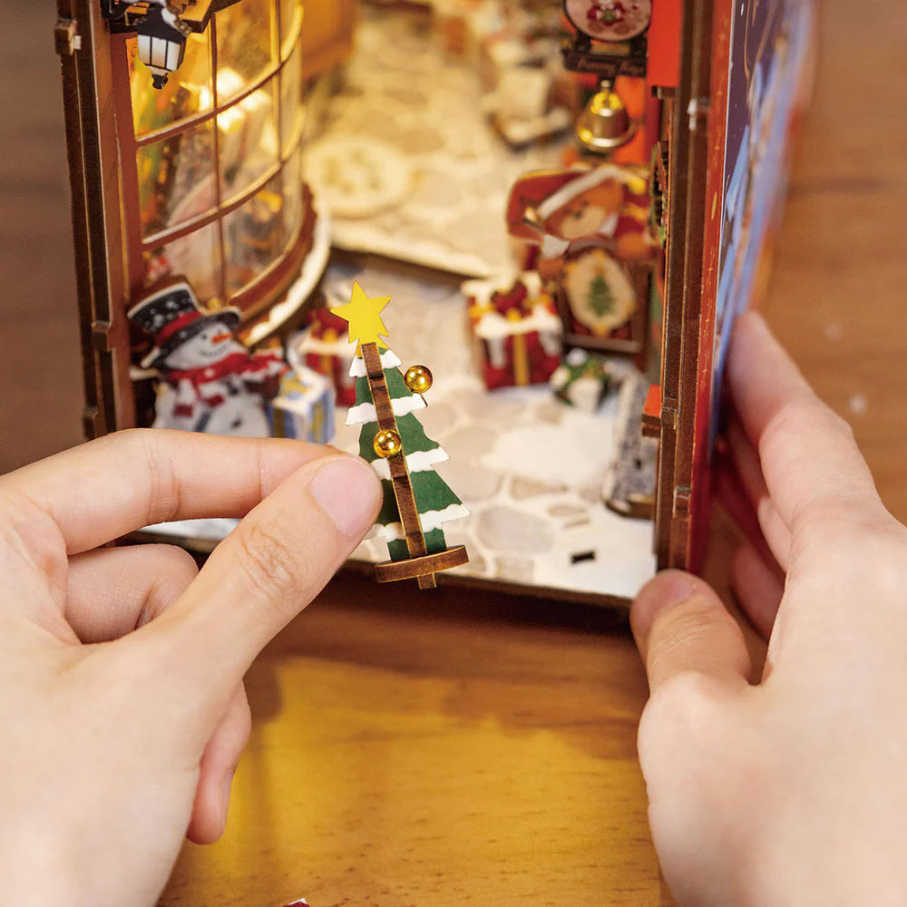 Christmas Street - DIY Bookends Kit - ROKR - Brain Spice