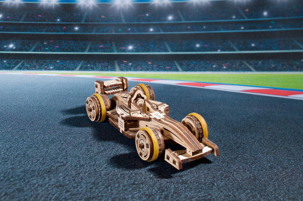 Compact Racer - uGears - Brain Spice