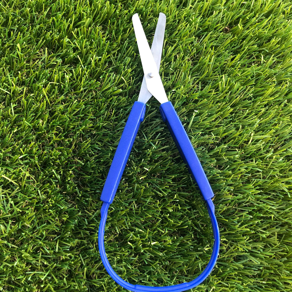 Easy Grip Self-Opening Scissors - Blue | Brain Spice