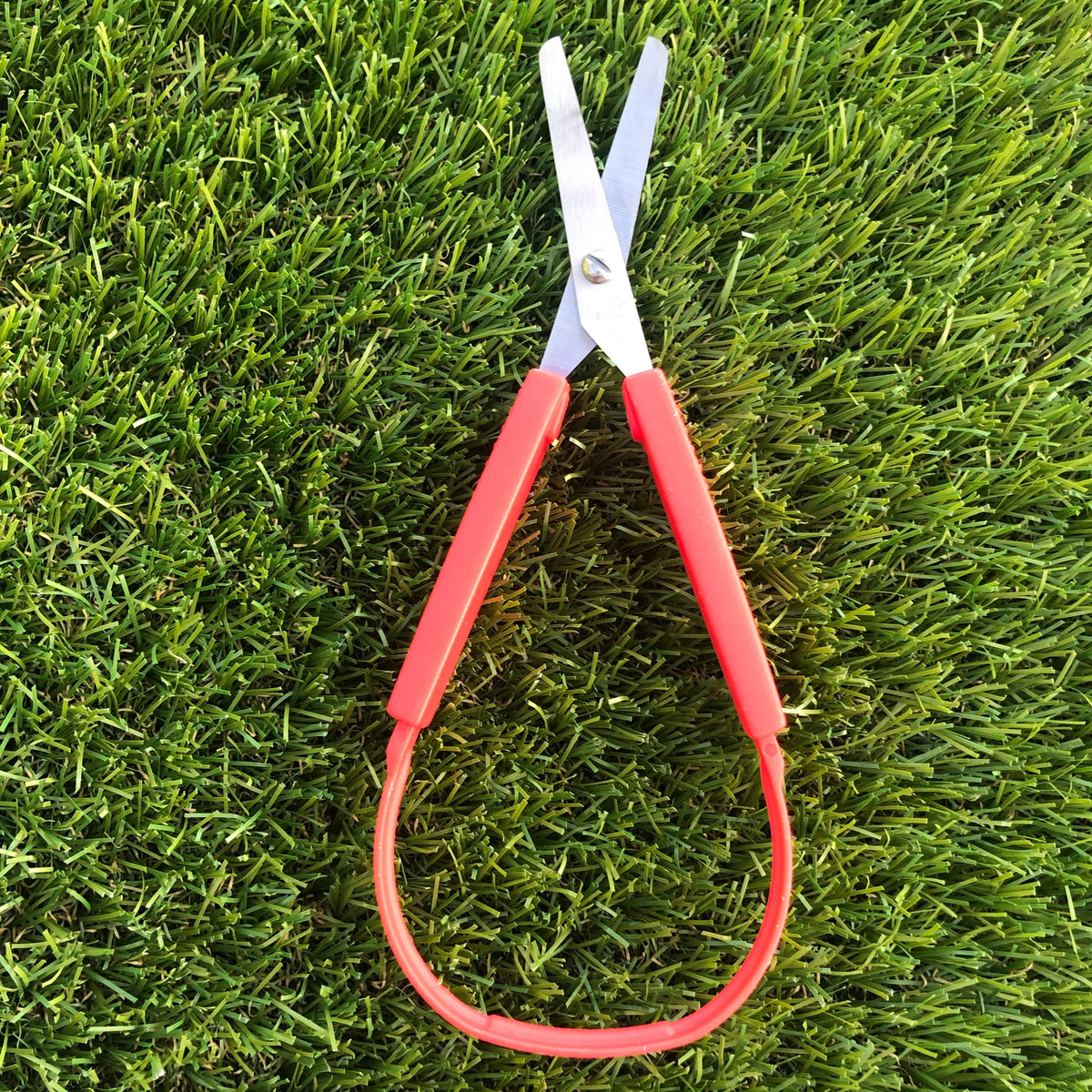 Easy Grip Self-Opening Scissors - Red | Brain Spice