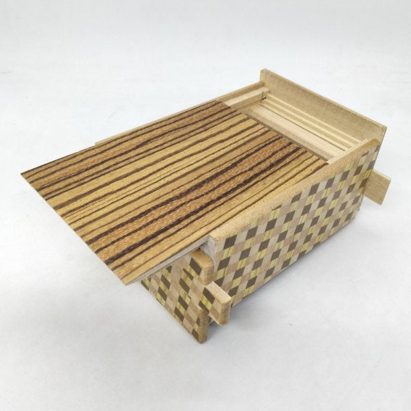 Zebra Wood Ichimatsu Puzzle Box - 18 steps - Brain Spice