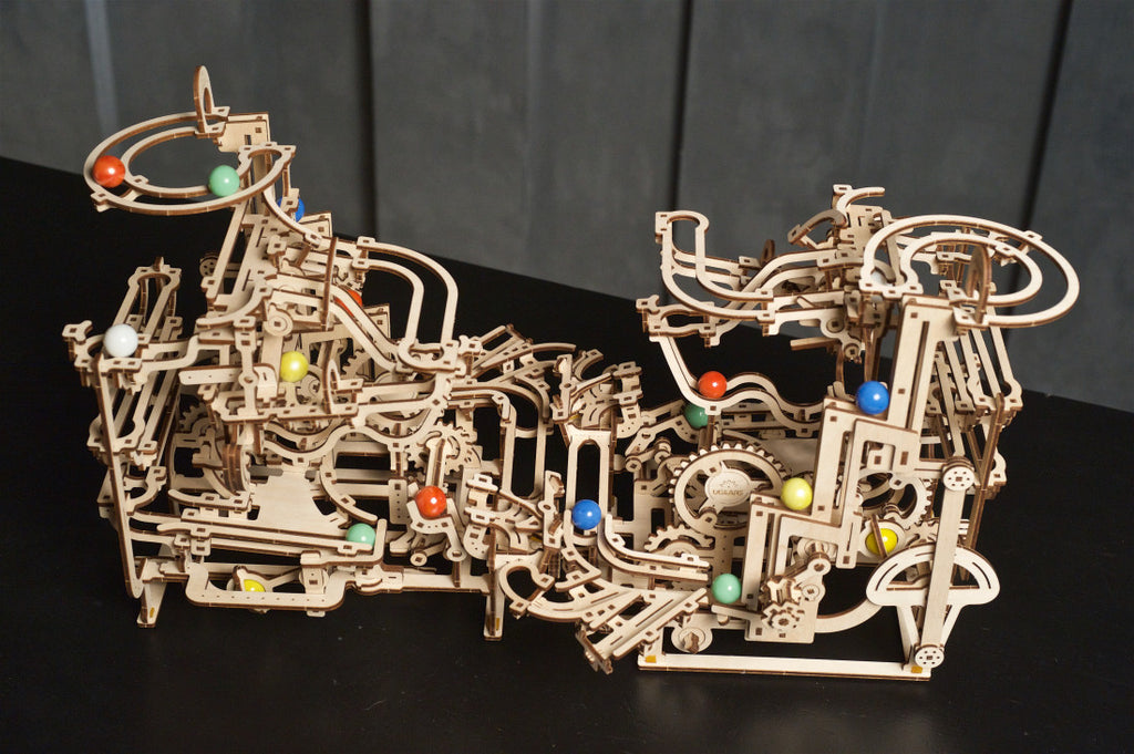 Marble Run Tiered Hoist - uGears - Brain Spice