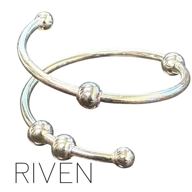 Riven Fidget Ring - Silver Wrap Around Ring with 4 Moving Beads - Brain Spice