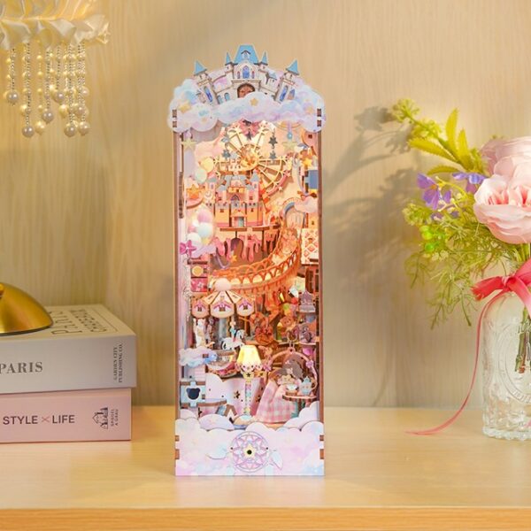 Sweet Dreams - Large Book Nook Kit - Brain Spice