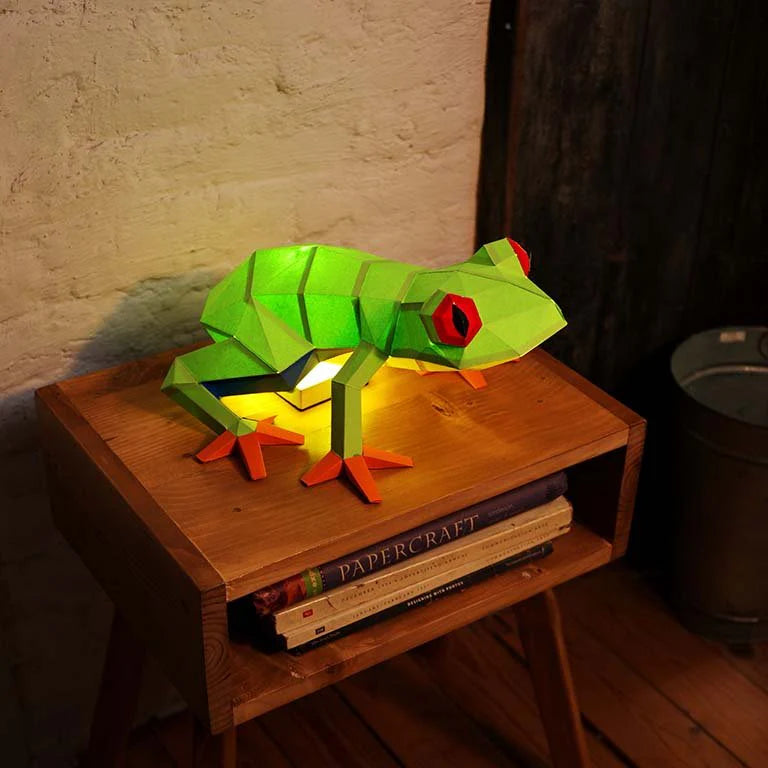 Papercraft world, origami models, 3D paper art, Brain Spice, frog