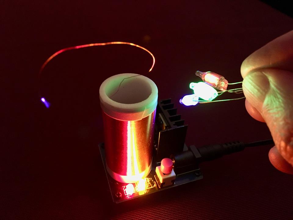 Mini Tesla Coil Kit w Power Supply - Brain Spice