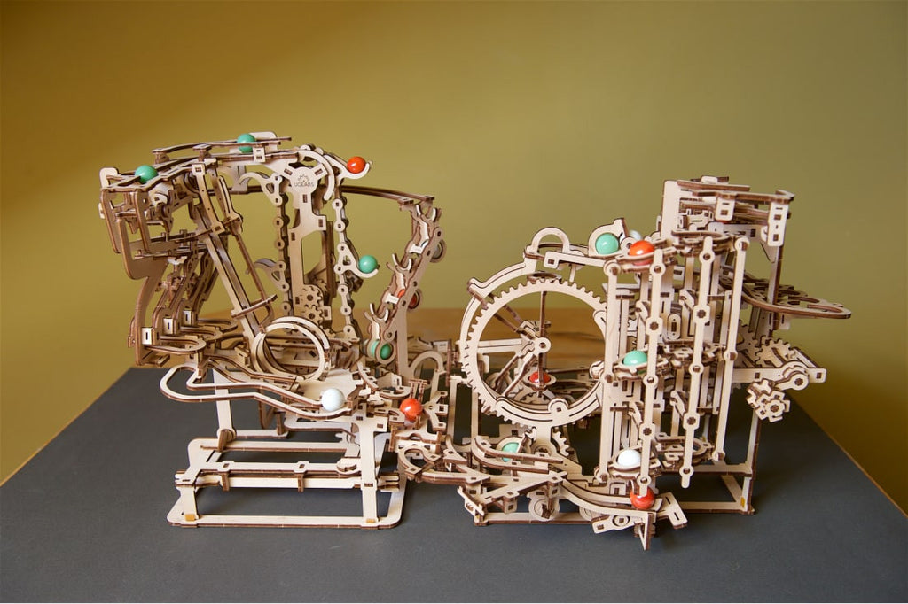 Marble Run Stepped Hoist - uGears - Brain Spice