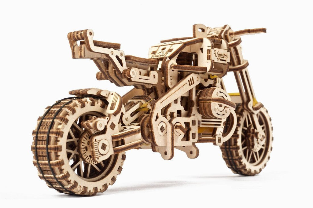 Scrambler UGR-10 with Sidecar - uGears - Brain Spice