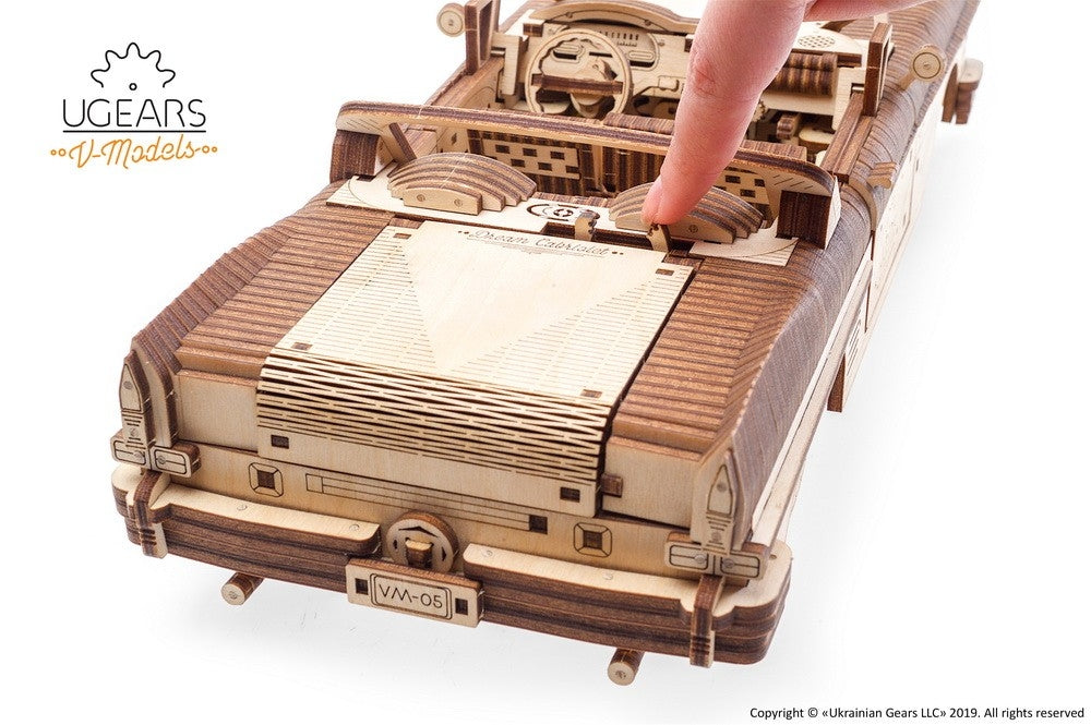 Dream Cabriolet VM-05 - uGears - Brain Spice