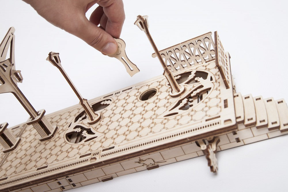 Railway Platform - uGears